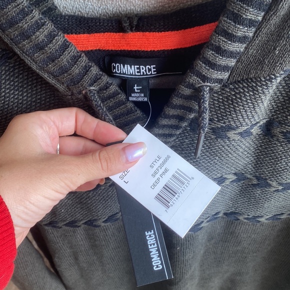 NWT knit hoodie - Picture 2 of 3